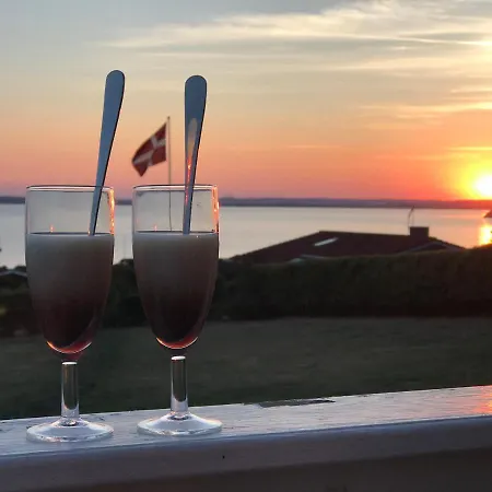 Not Availabel - Holiday Home With Fantastic Panoramic Views At Skodshoved, 8420 Knebel - Near Mols Bjerge National Park And The Great Attractions Of Djursland בית נופש Knebel